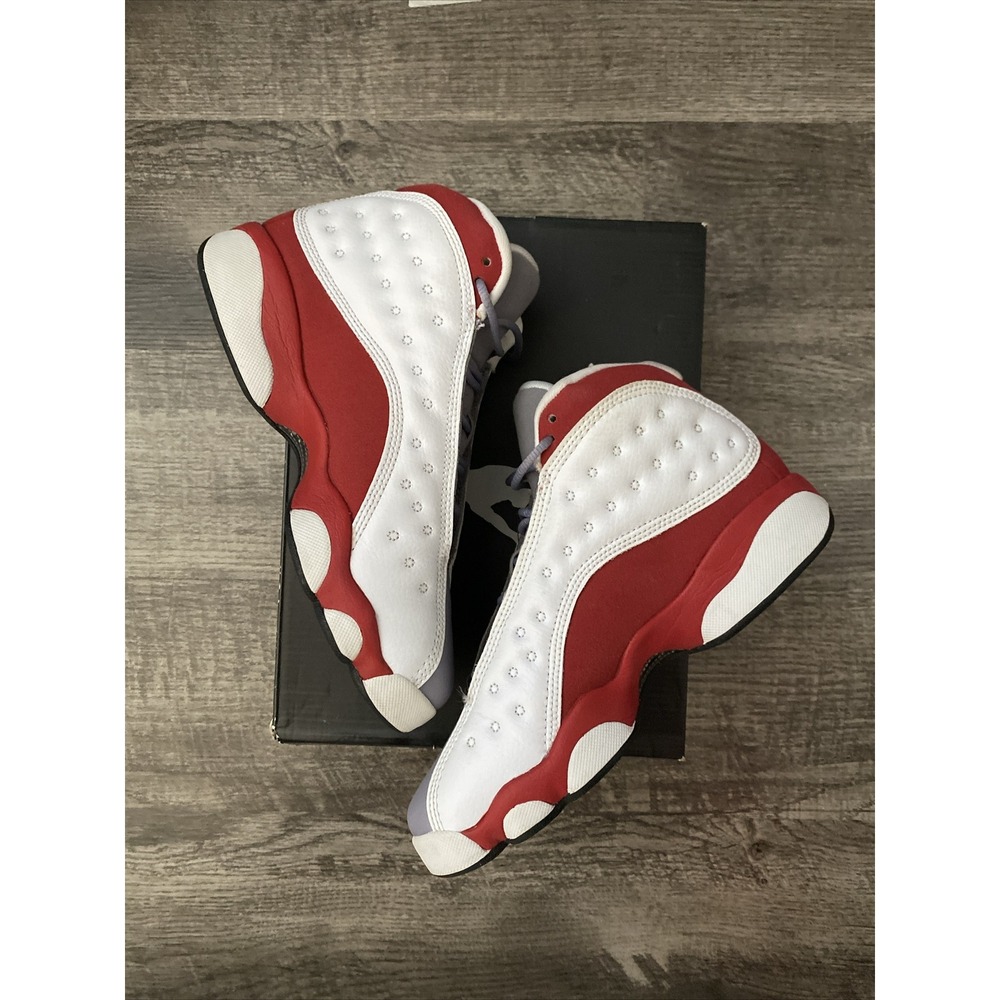 Size 4 boys - Jordan 13 Retro Grey Toe 2014 -Nike-414574-126 - Picture 2 of 5